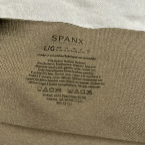 SPANX Camouflage Leggings - Picture 5 of 5